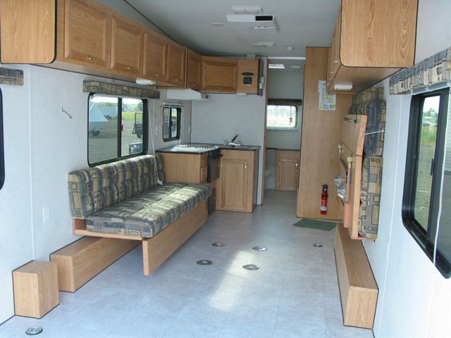 Carson Trailer Rv Sport Front Bath